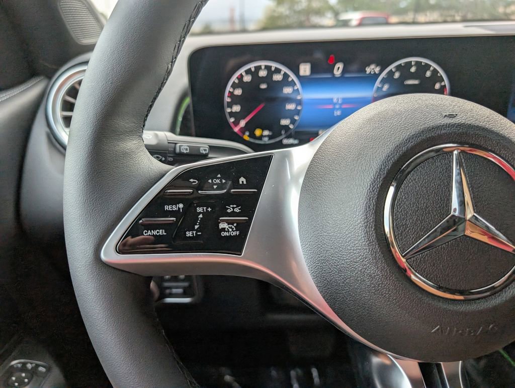 New 2026 Mercedes-Benz GLB 250 4MATIC image 28