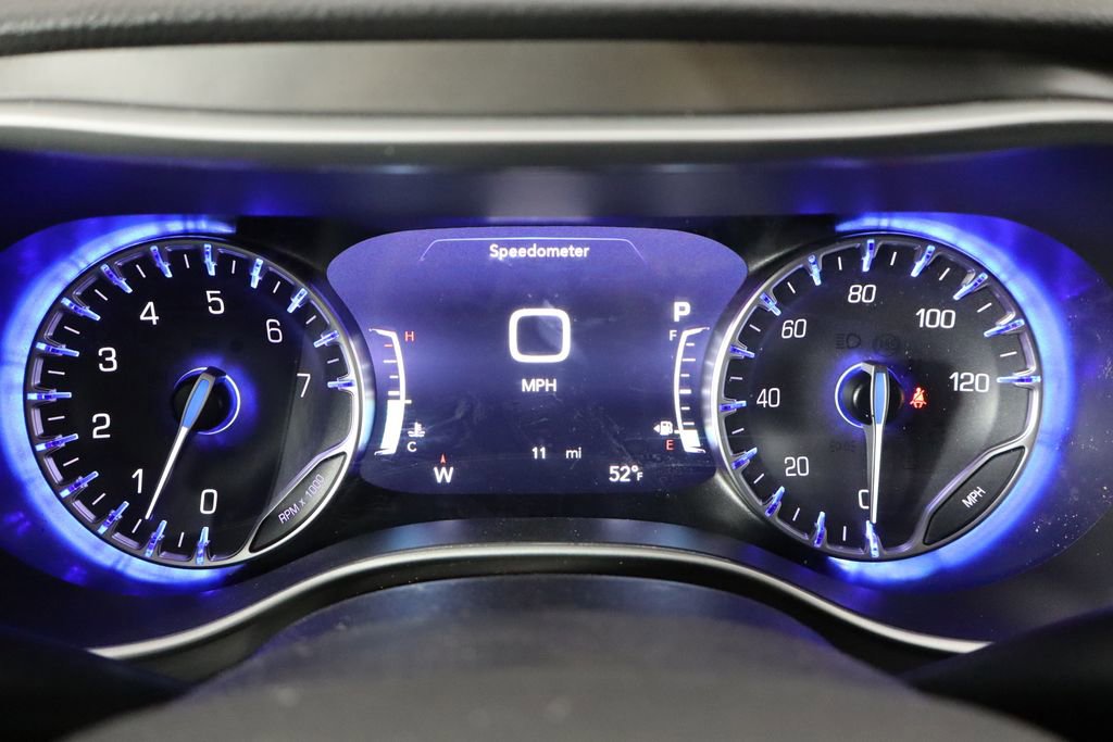New 2026 Chrysler Pacifica Select image 11