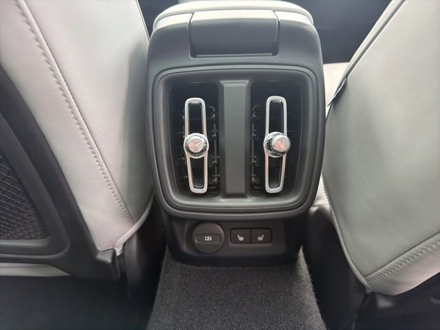 Used 2023 Polestar Polestar 2 AWD/4WD image 17