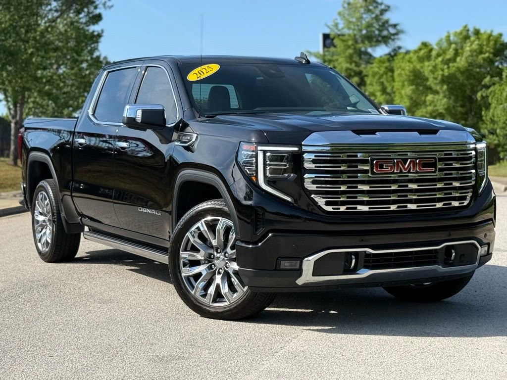 Used 2025 GMC Sierra 1500 Denali w/ Denali Reserve Package AWD/4WD image 2