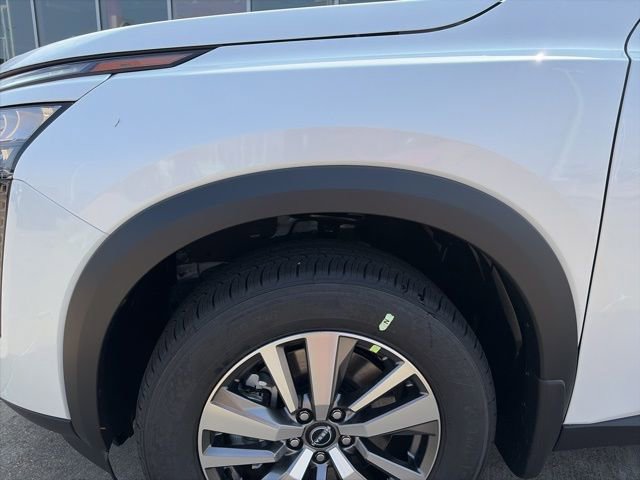 New 2026 Nissan Pathfinder SL image 7