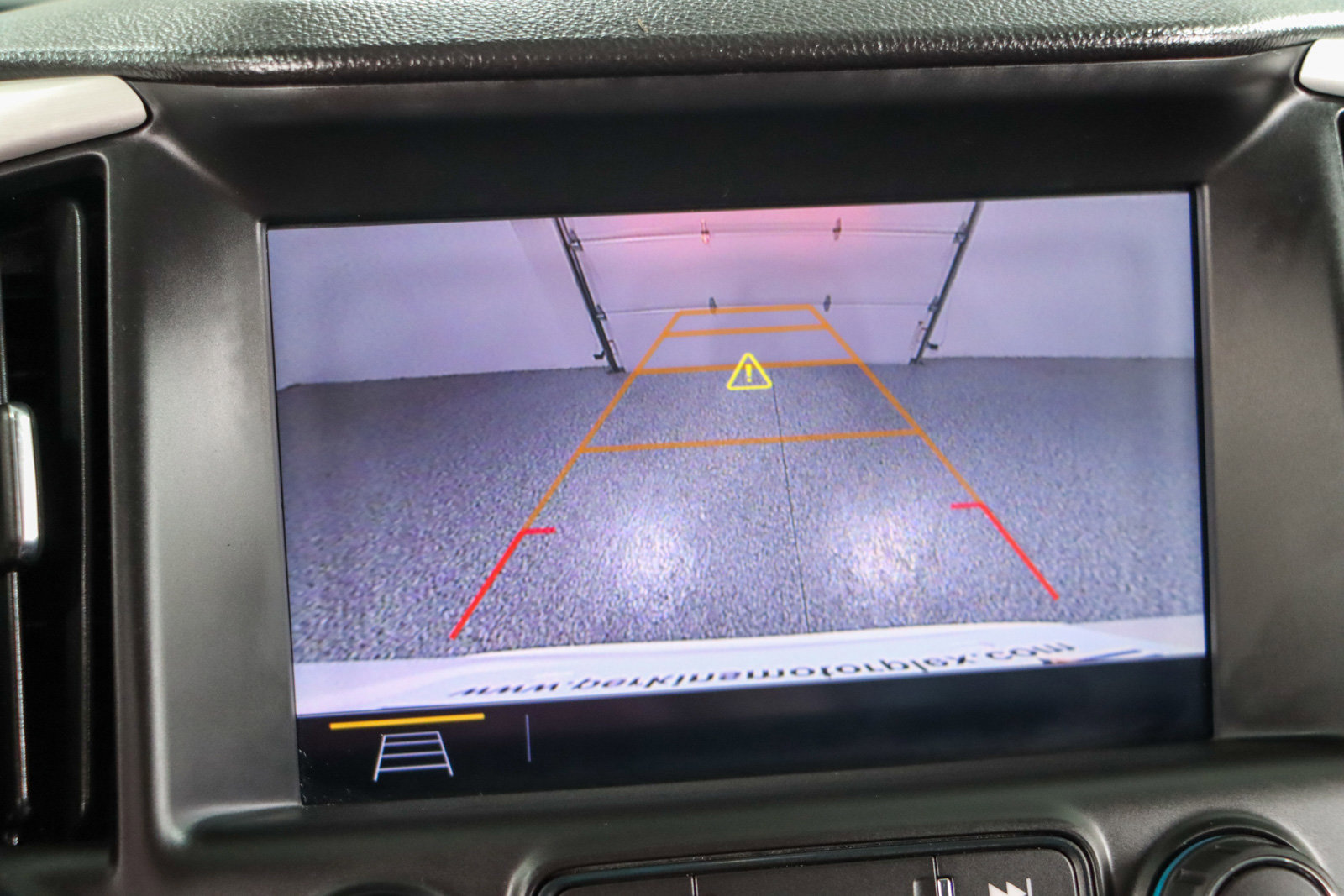 Used 2019 GMC Terrain SLT w/ Preferred Package image 16