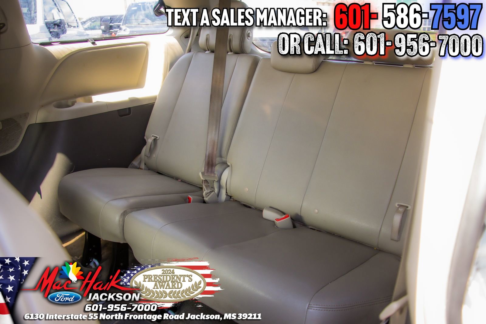 Used 2019 Toyota Sienna XLE w/ XLE Navigation Package FWD image 10