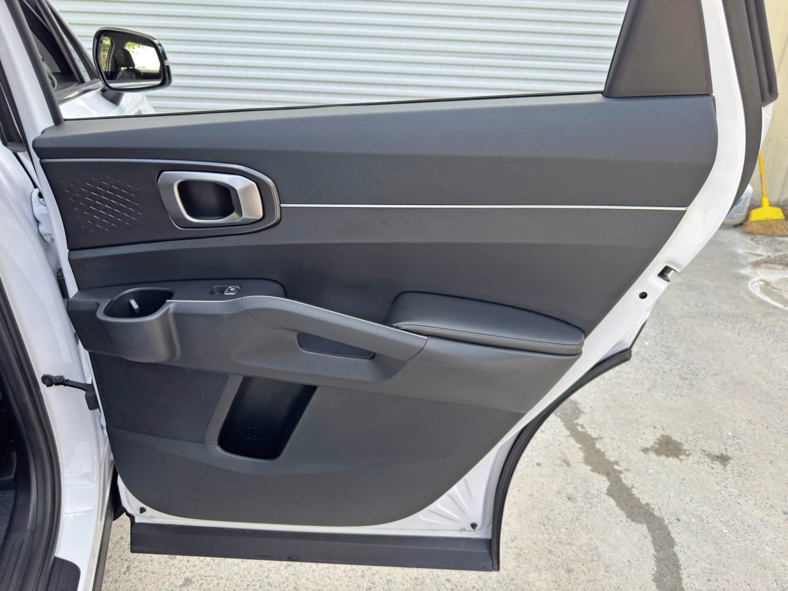 Used 2022 Kia Sorento S FWD image 41