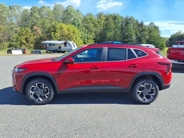 New 2026 Chevrolet Trax LT w/ Driver Confidence Package image 2