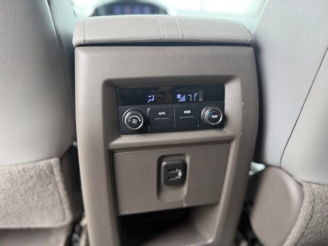 Used 2020 Chevrolet Traverse LT FWD image 56