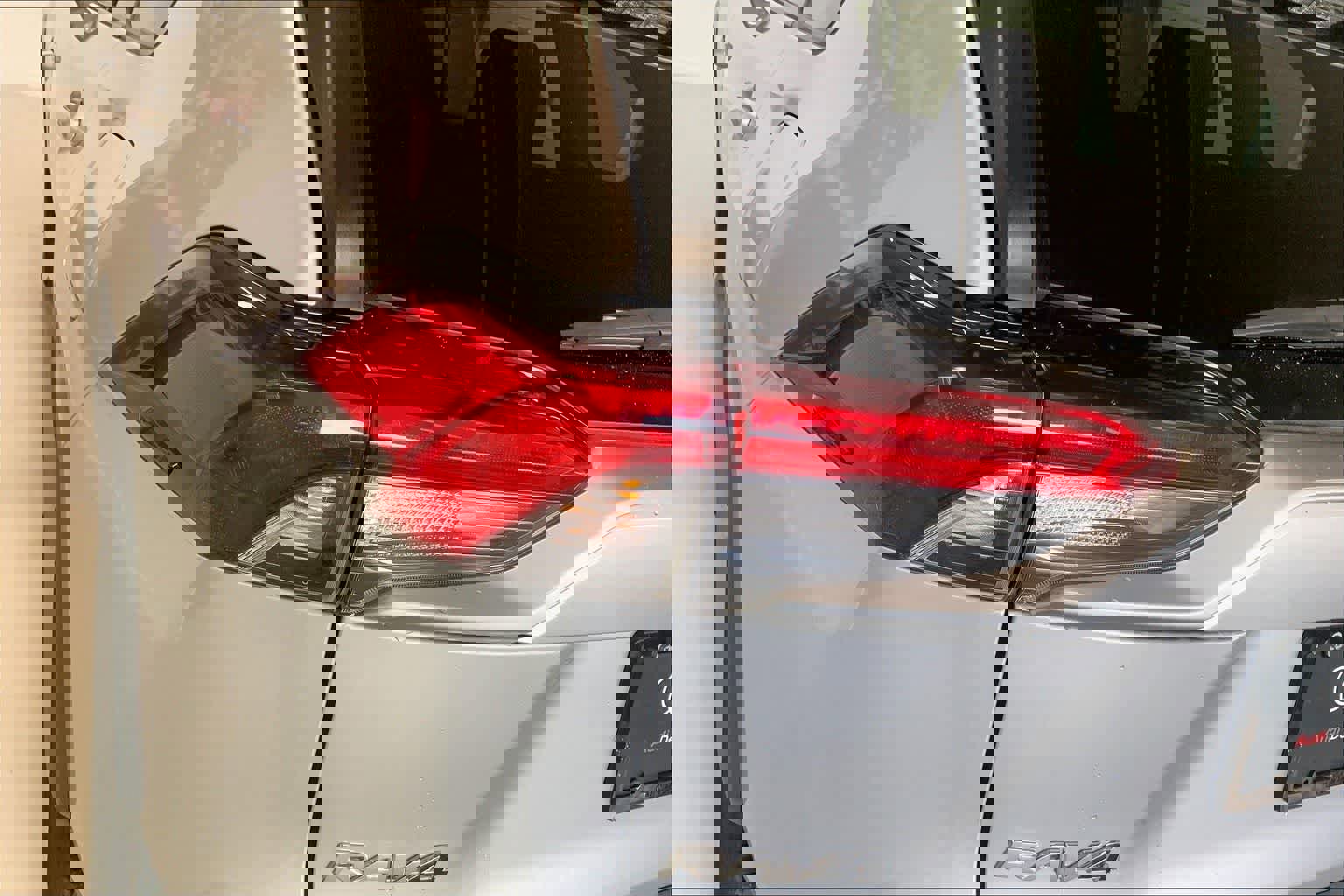 Used 2022 Toyota RAV4 XLE image 29