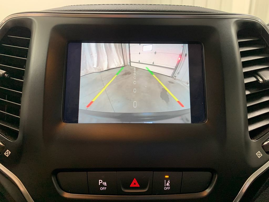 Used 2021 Jeep Cherokee Latitude Plus image 7