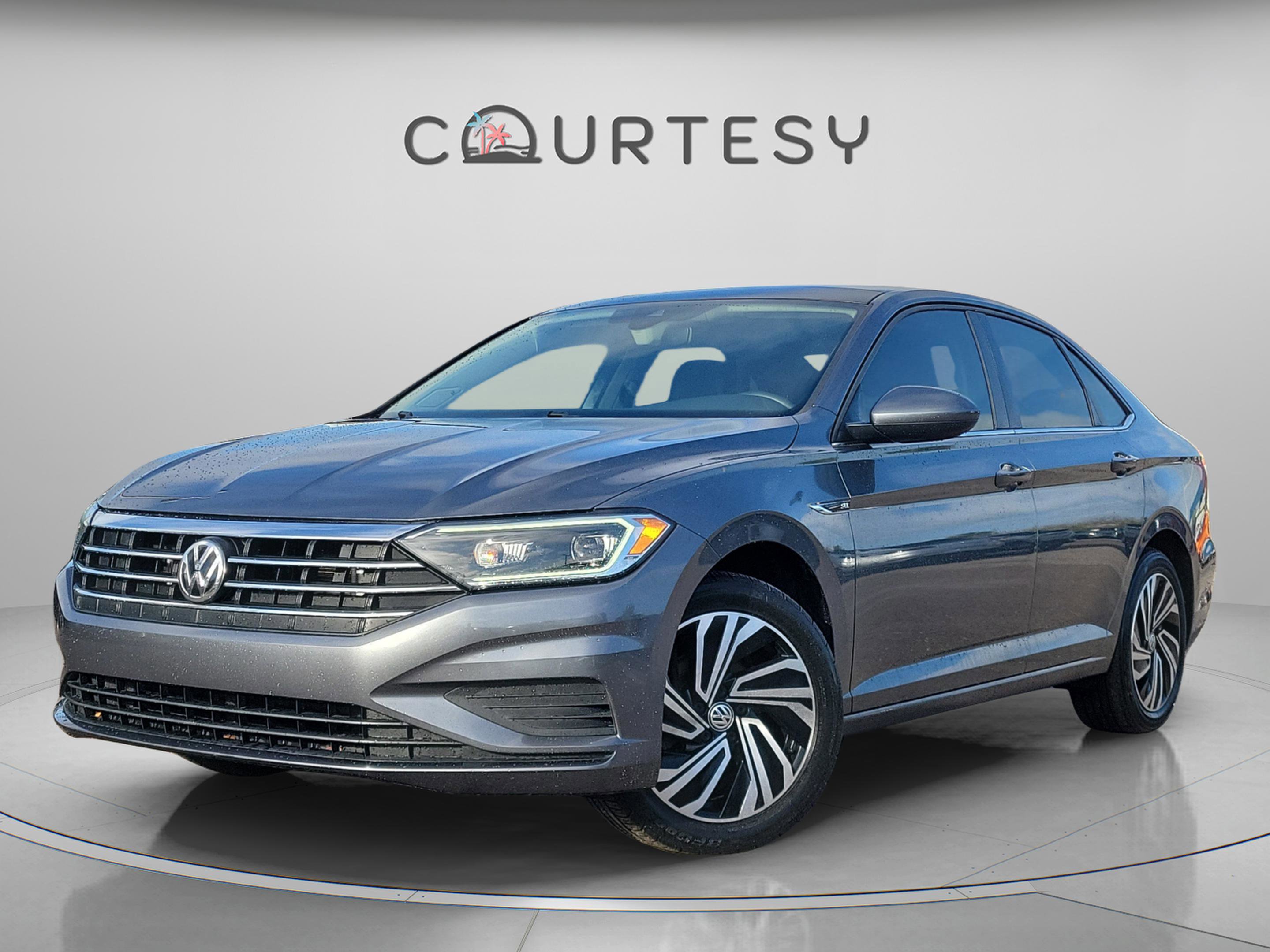 Used 2020 Volkswagen Jetta SEL image 1