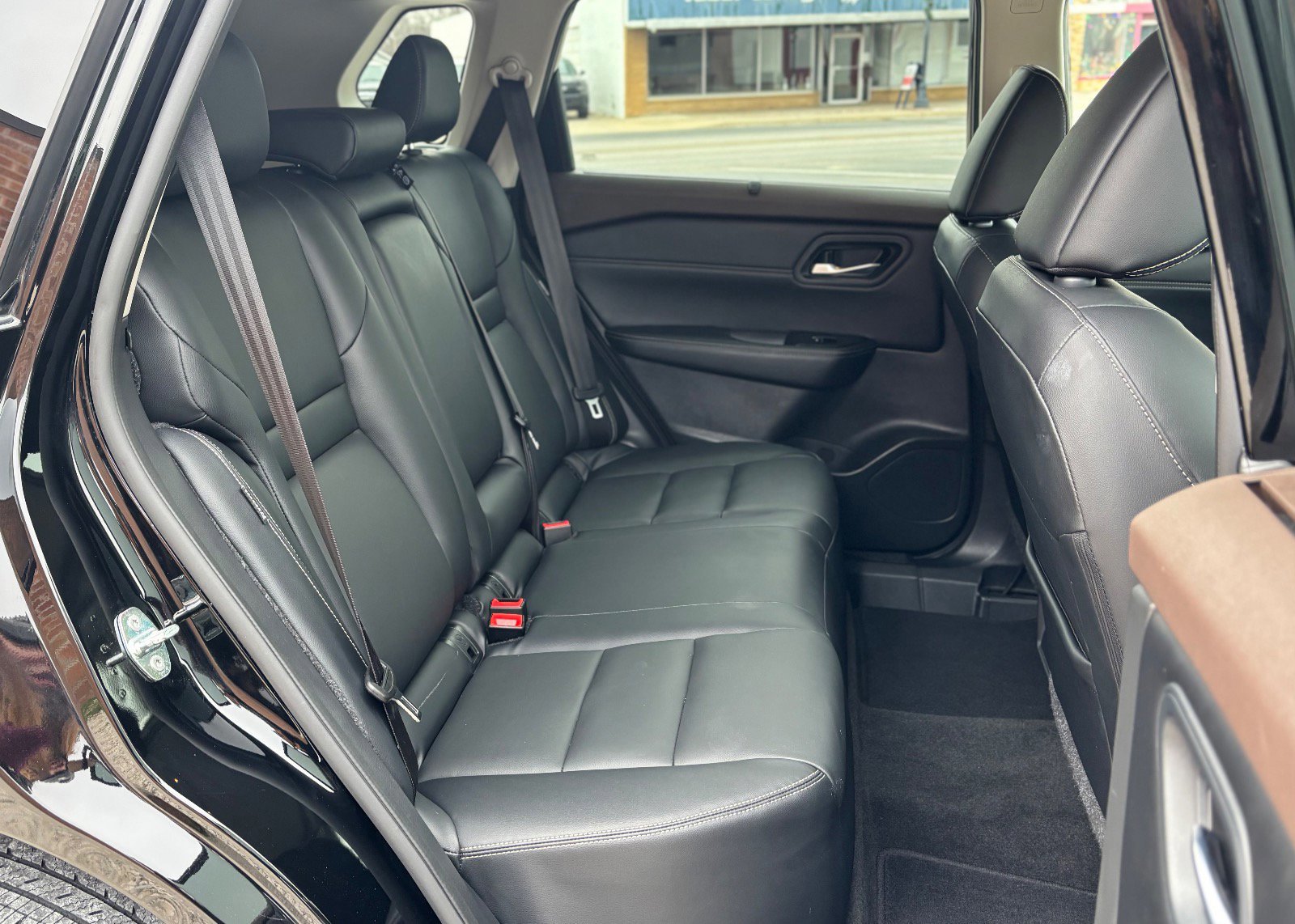 Used 2023 Nissan Rogue SL w/ SL Premium Package image 26