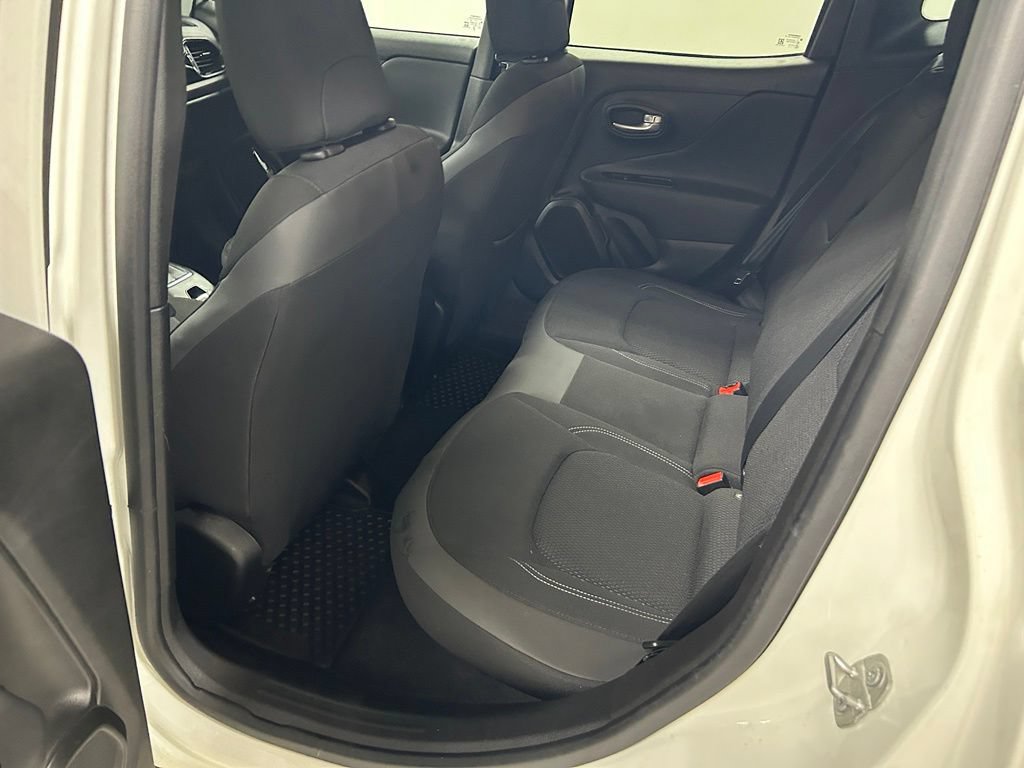 Used 2023 Jeep Renegade Altitude w/ Convenience Group I AWD/4WD image 15