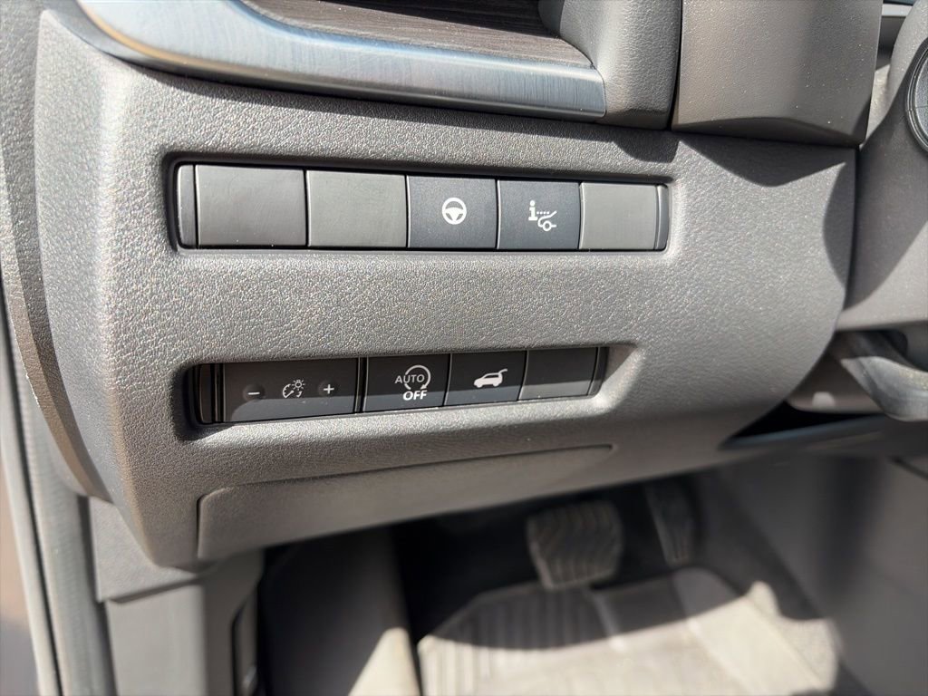 Certified 2023 Nissan Rogue Platinum w/ Platinum Premium Package image 13