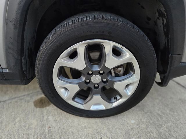 Used 2018 Jeep Compass Limited w/ Navigation Group image 13