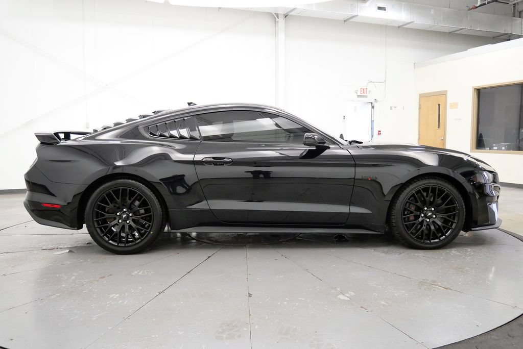 Used 2022 Ford Mustang GT Premium w/ GT Performance Package RWD image 8