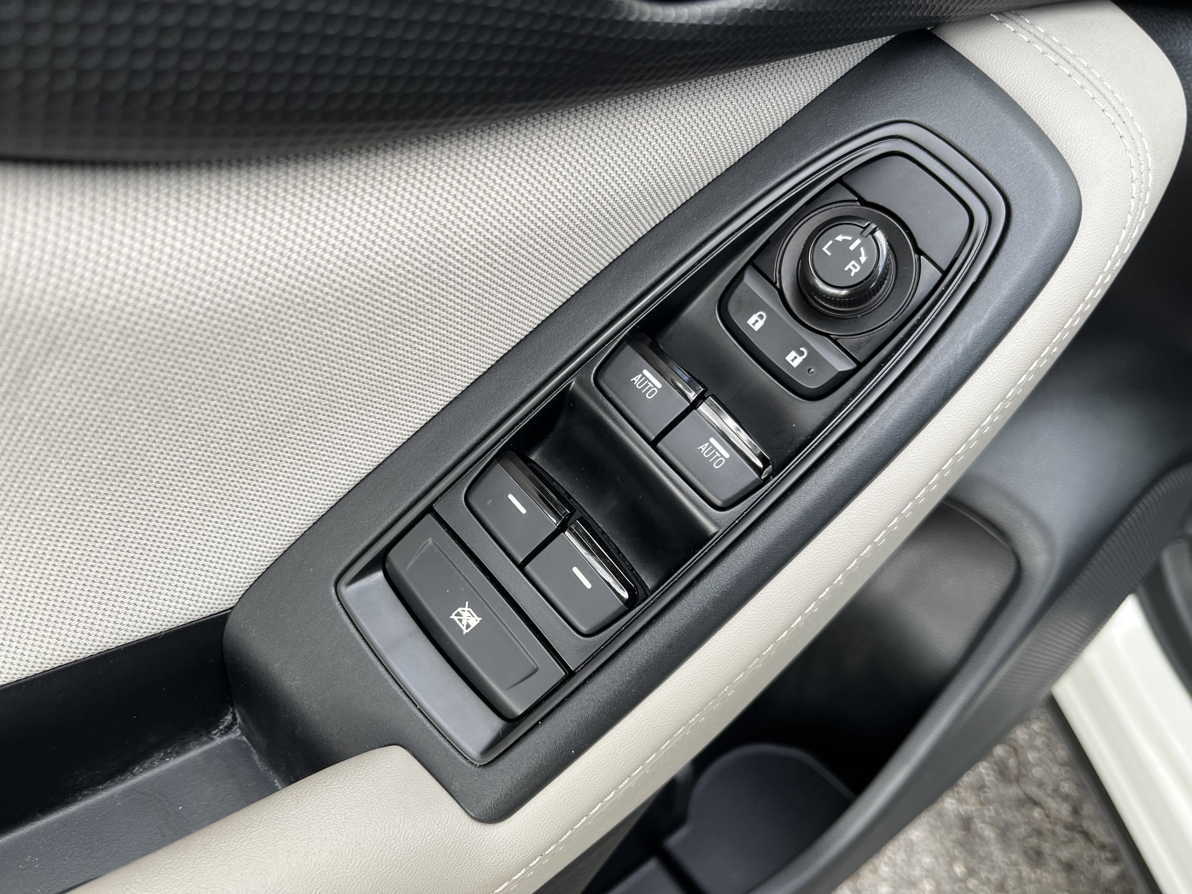 Used 2024 Subaru Forester Premium AWD/4WD image 13