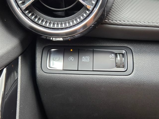 Certified 2025 Chevrolet Equinox LT FWD image 32