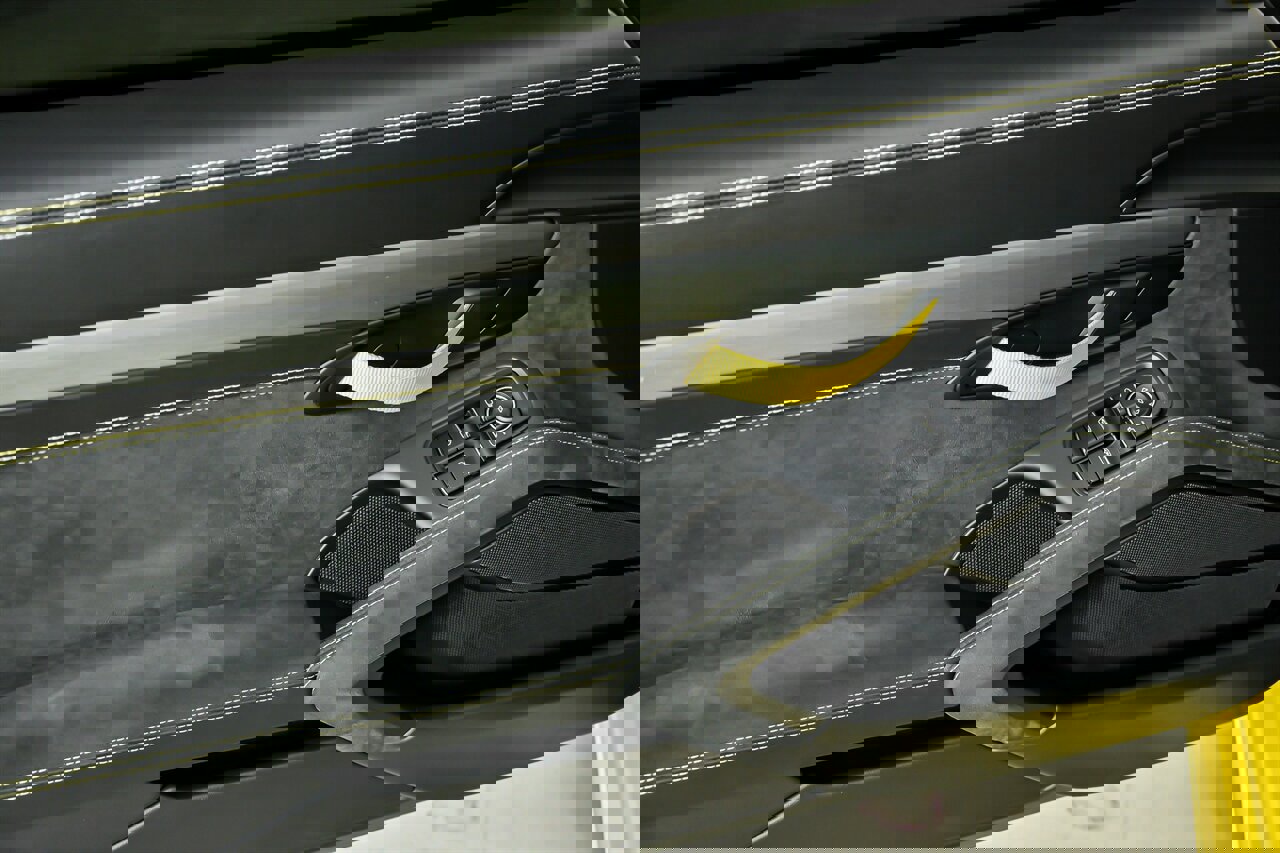 Used 2020 Porsche 718 Cayman GT4 image 18