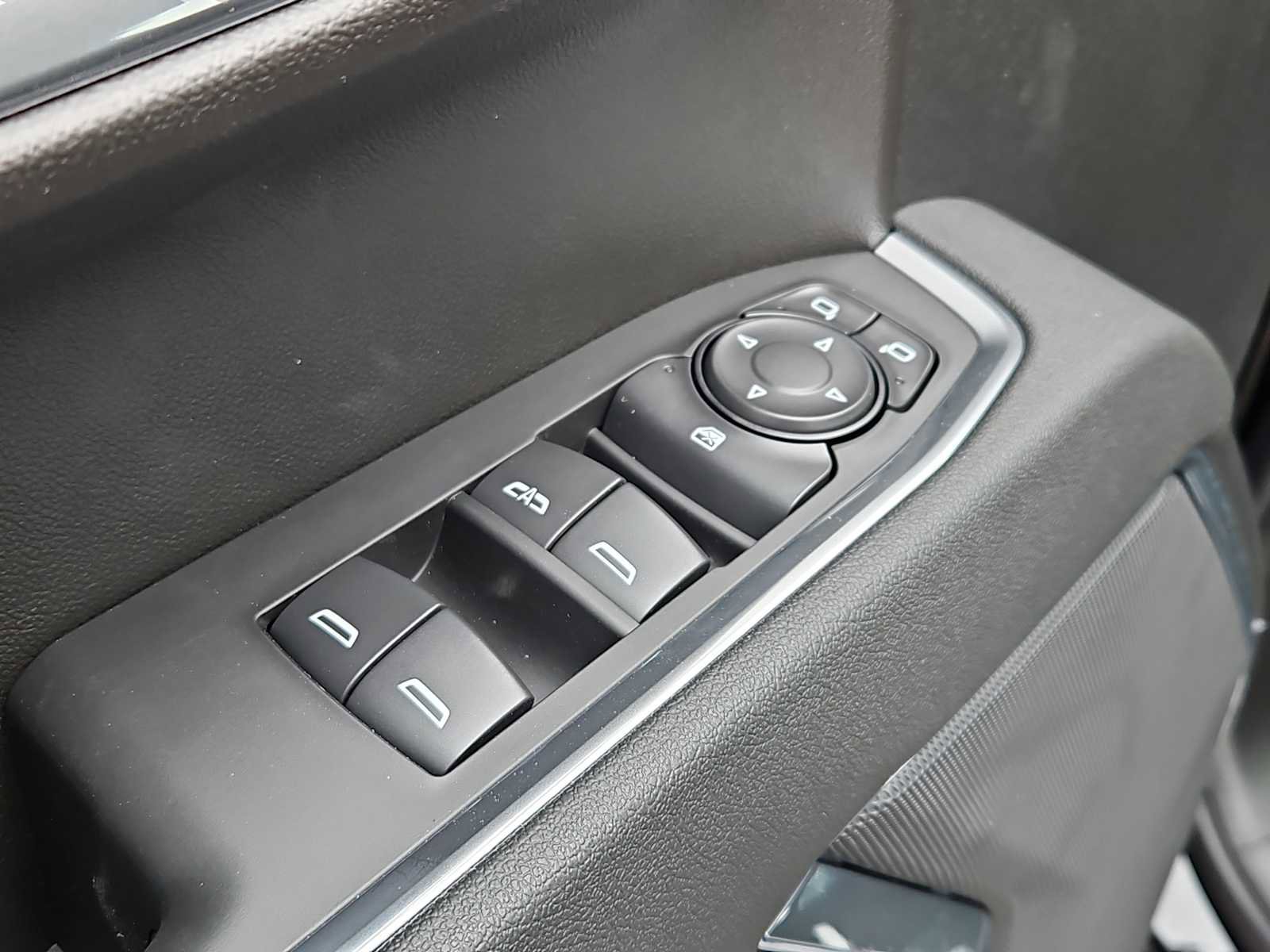 New 2026 Chevrolet Silverado 1500 LT AWD/4WD image 6