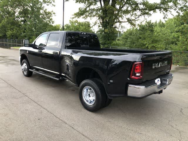 New 2026 RAM 3500 Tradesman AWD/4WD image 4