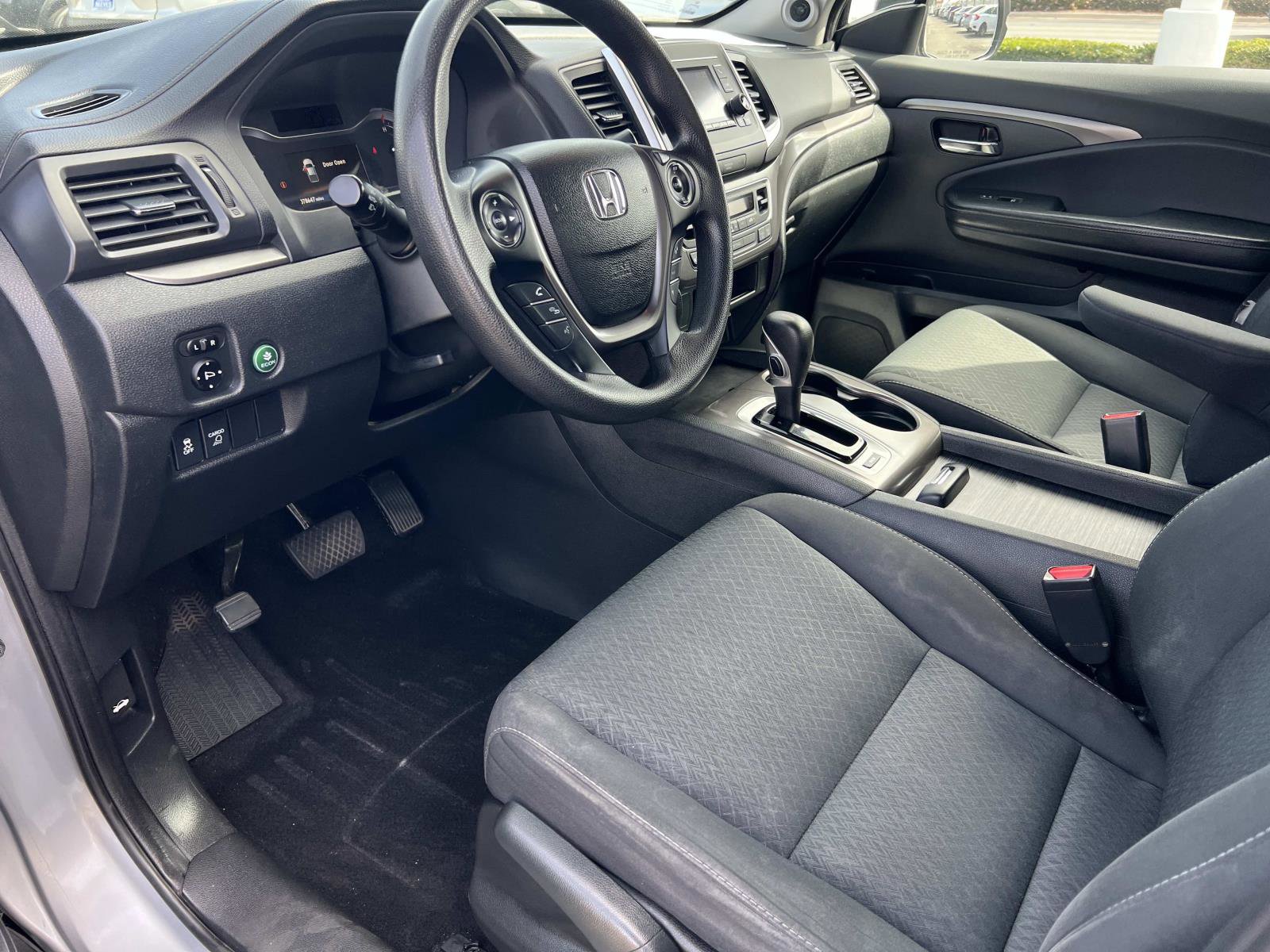 Used 2017 Honda Ridgeline RTS image 5