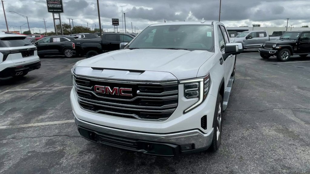 Used 2023 GMC Sierra 1500 SLT w/ SLT Convenience Package AWD/4WD image 5
