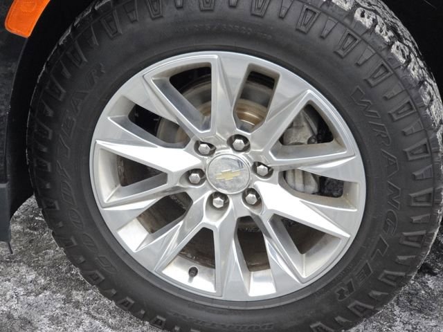 Used 2021 Chevrolet Tahoe Premier w/ Premium Package image 23