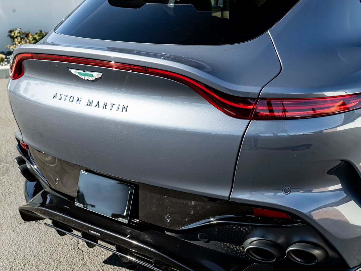 Used 2025 Aston Martin DBX 707 image 8
