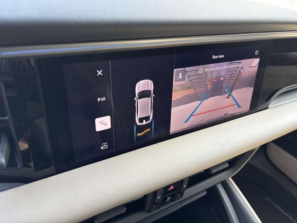 Used 2025 Porsche Macan Electric image 36