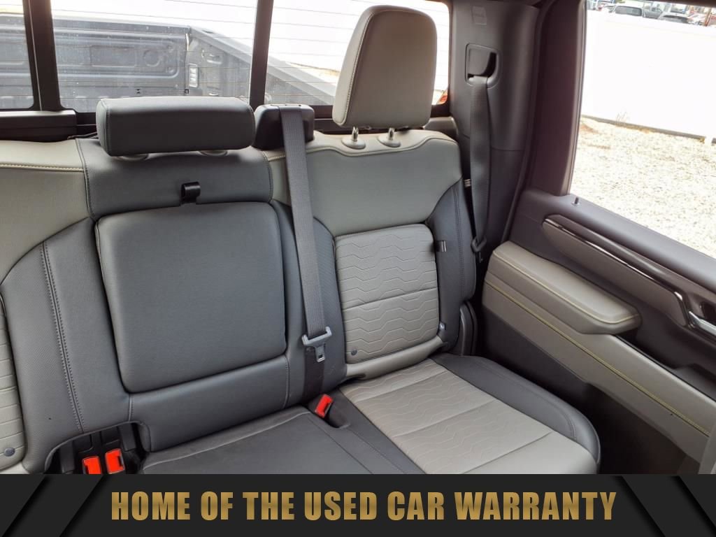 Used 2025 Chevrolet Silverado 2500 ZR2 AWD/4WD image 23