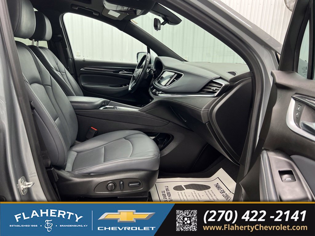 Used 2024 Buick Enclave Essence w/ Experience Buick Package FWD image 15