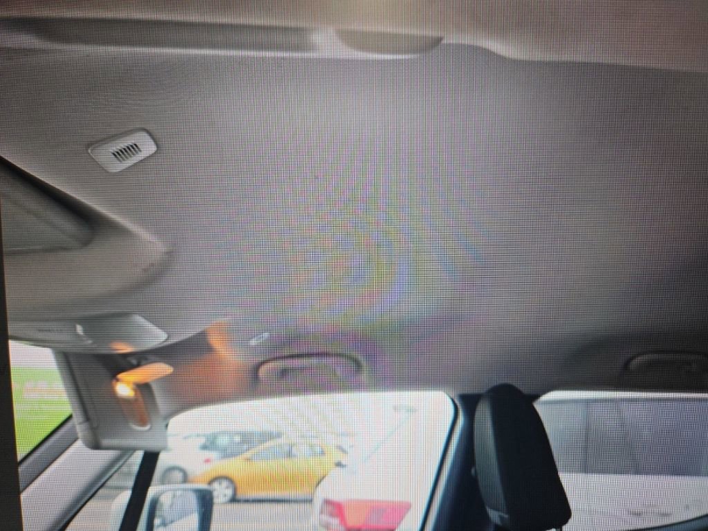 Used 2019 Jeep Renegade Latitude w/ Cold Weather Group image 9