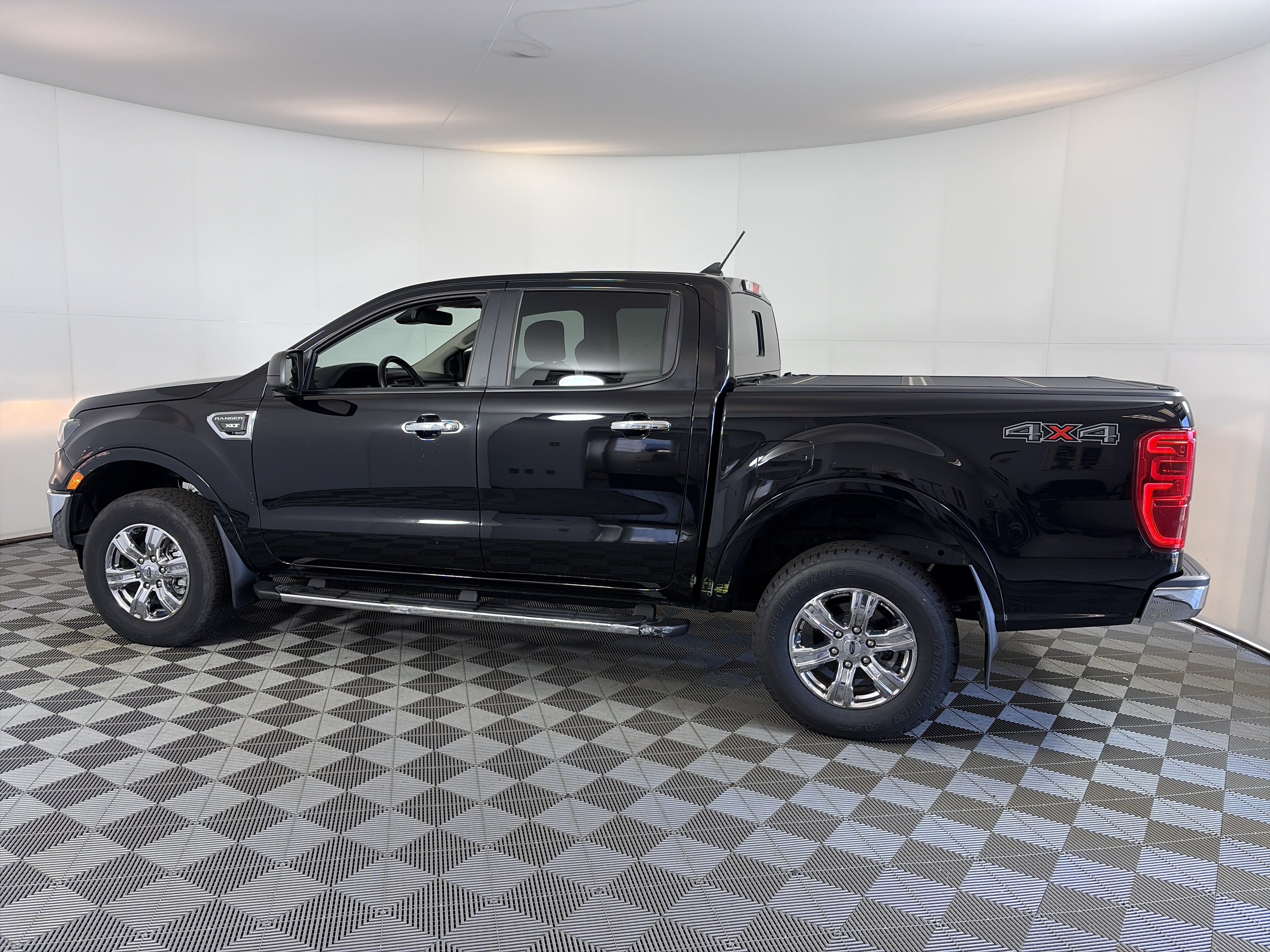 Used 2019 Ford Ranger XLT w/ Equipment Group 302A Luxury AWD/4WD image 8