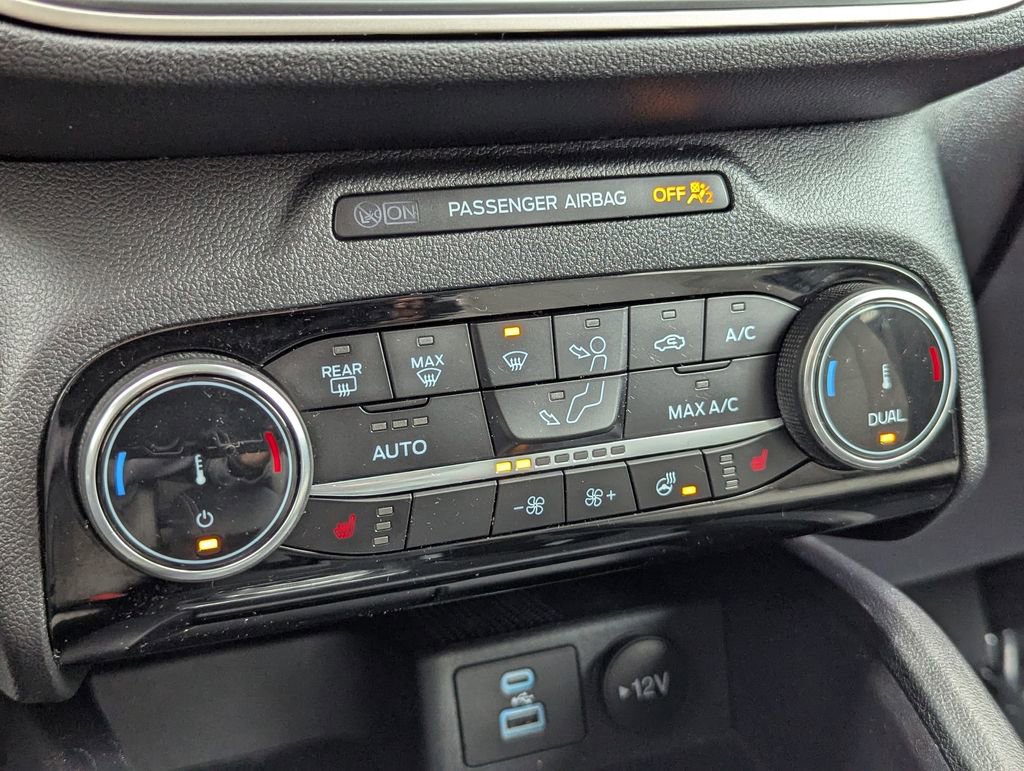 Used 2022 Ford Escape SE w/ Convenience Package FWD image 18