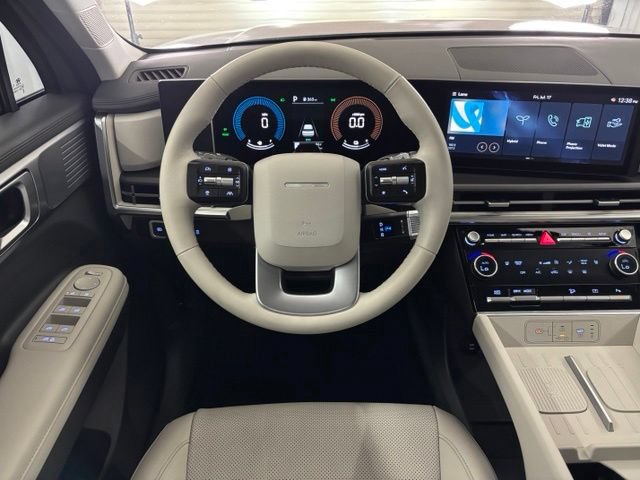 Used 2026 Hyundai Santa Fe SEL FWD image 16