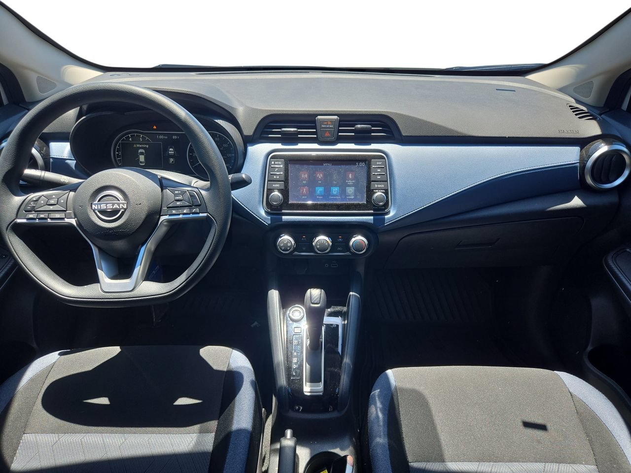 Used 2025 Nissan Versa SV w/ Trunk Package FWD image 9