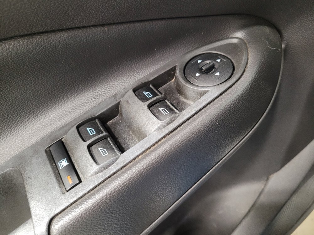 Used 2017 Ford Escape S FWD image 27