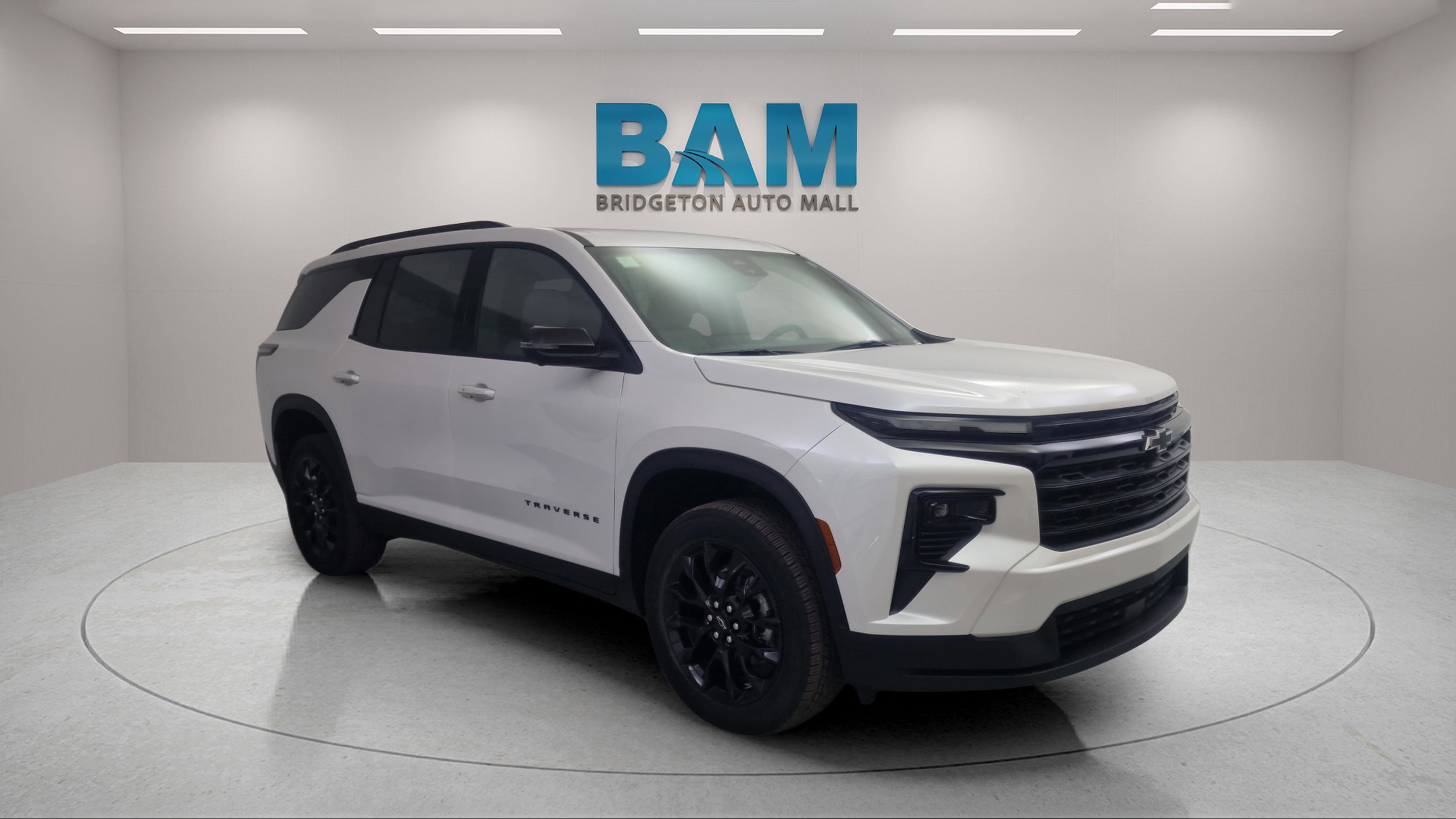 New 2025 Chevrolet Traverse LT w/ Midnight/Sport Edition video 1