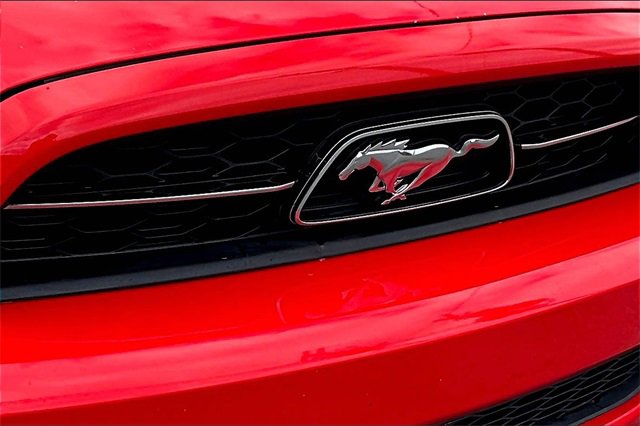 Used 2013 Ford Mustang Premium image 29