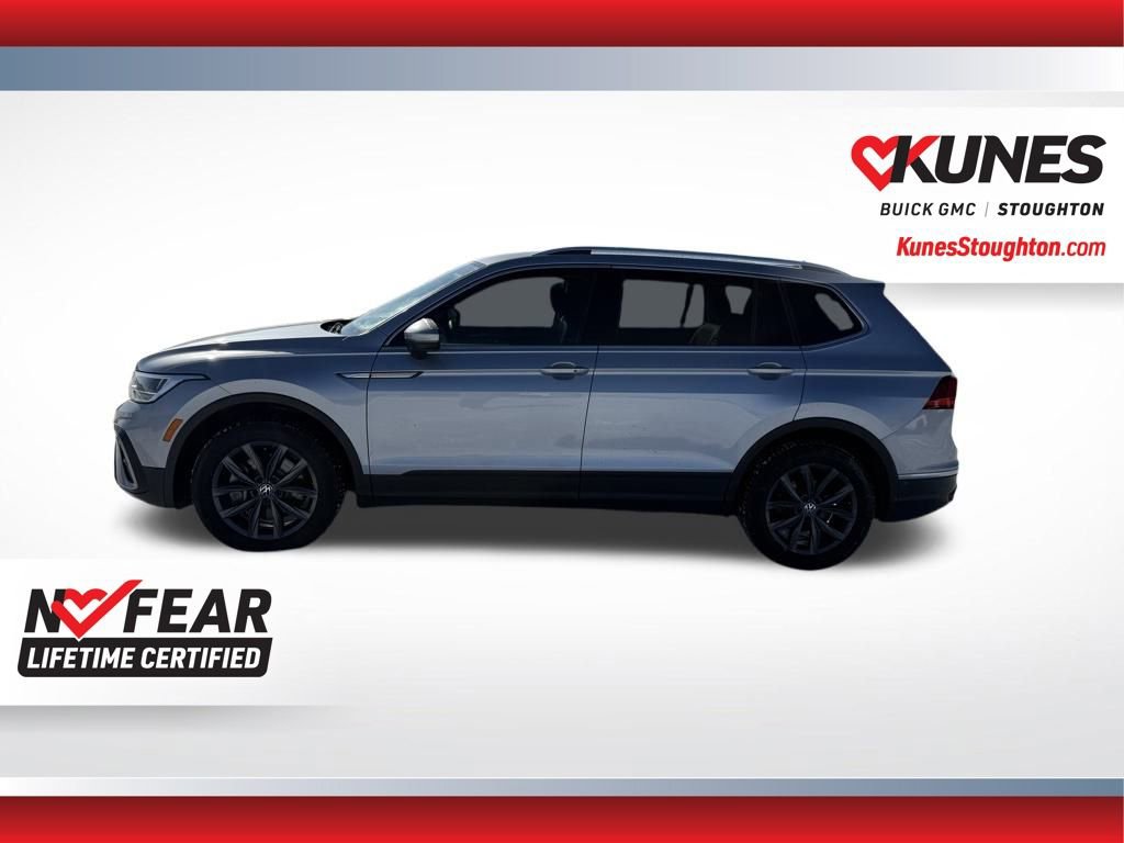 Used 2023 Volkswagen Tiguan SE image 8