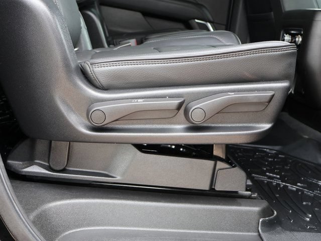 Used 2022 GMC Yukon XL Denali AWD/4WD image 15