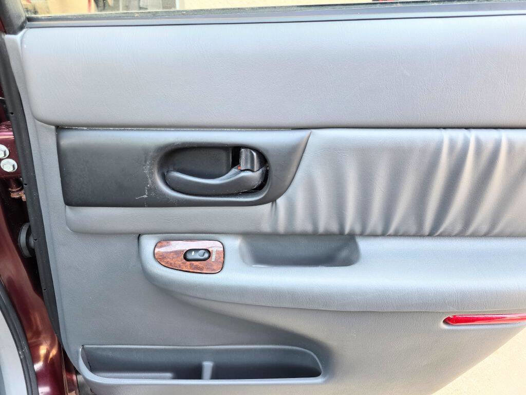 Used 2002 Buick Regal GS image 25