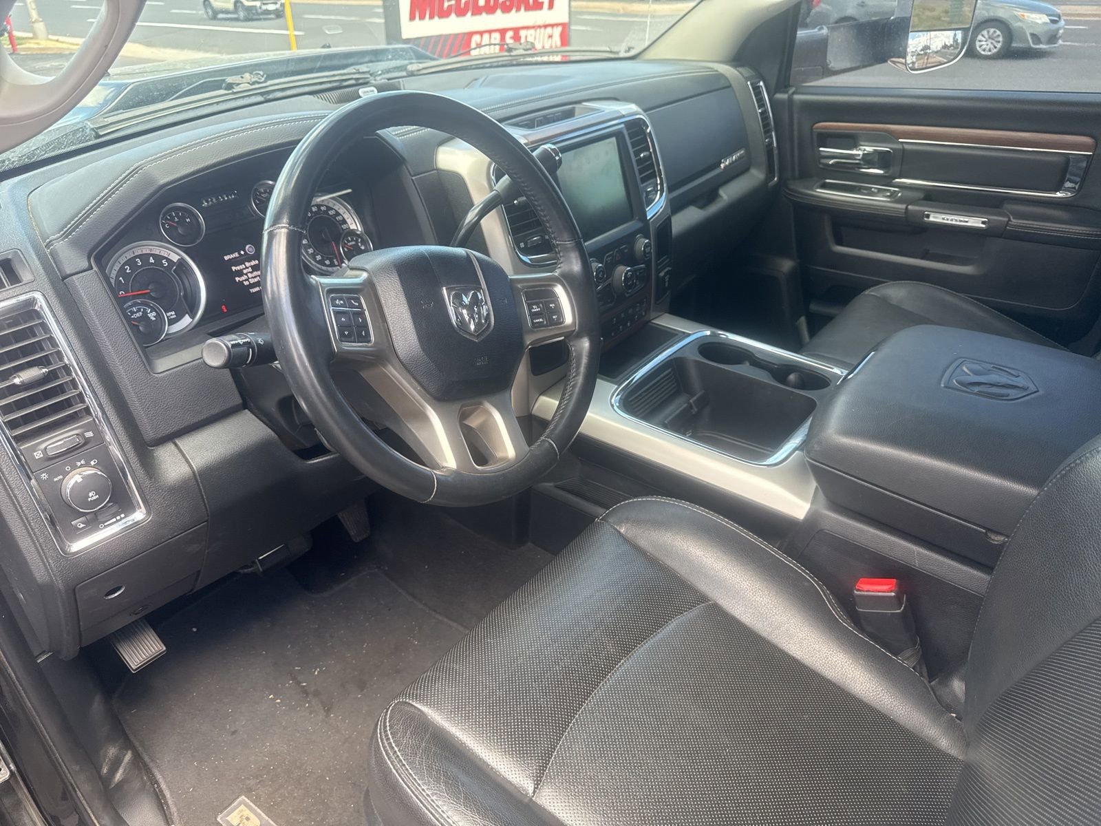 Used 2016 RAM 3500 Laramie image 10