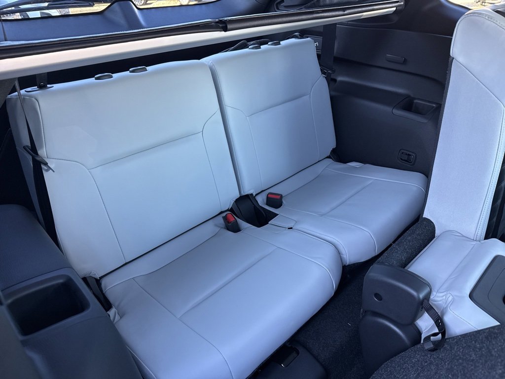 New 2025 Mitsubishi Outlander SE image 26