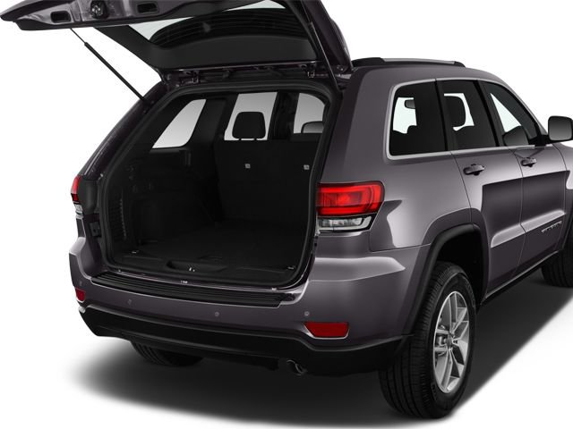 Used 2023 Jeep Grand Cherokee Altitude AWD/4WD image 7