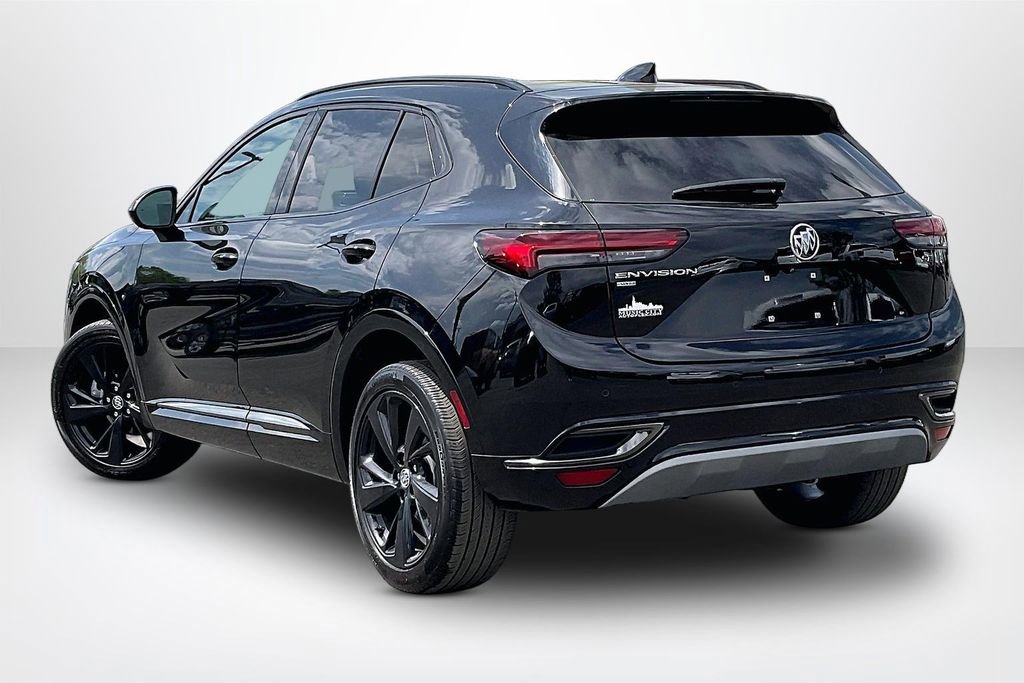 Used 2023 Buick Envision Essence w/ Sport Touring Package image 5
