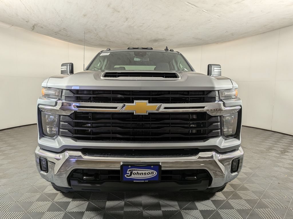 New 2026 Chevrolet Silverado 3500 LT AWD/4WD image 2
