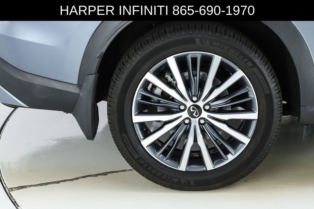 Used 2023 INFINITI QX60 Sensory w/ Vision Package AWD/4WD image 14