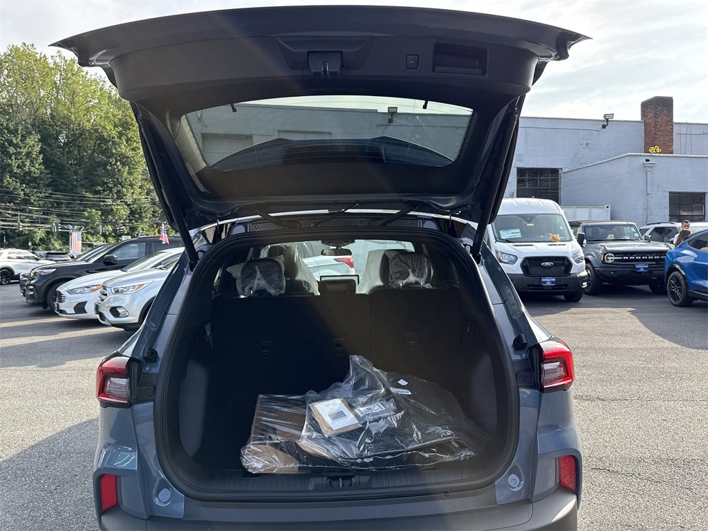 Used 2025 Ford Escape ST-Line w/ Tech Pack #1 image 32