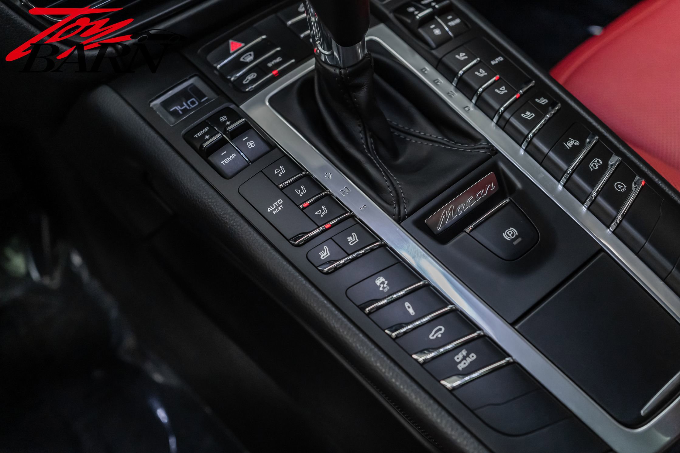 Used 2020 Porsche Macan Turbo image 42