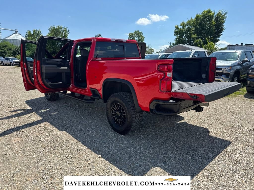 Used 2024 Chevrolet Silverado 2500 ZR2 w/ Technology Package AWD/4WD image 35
